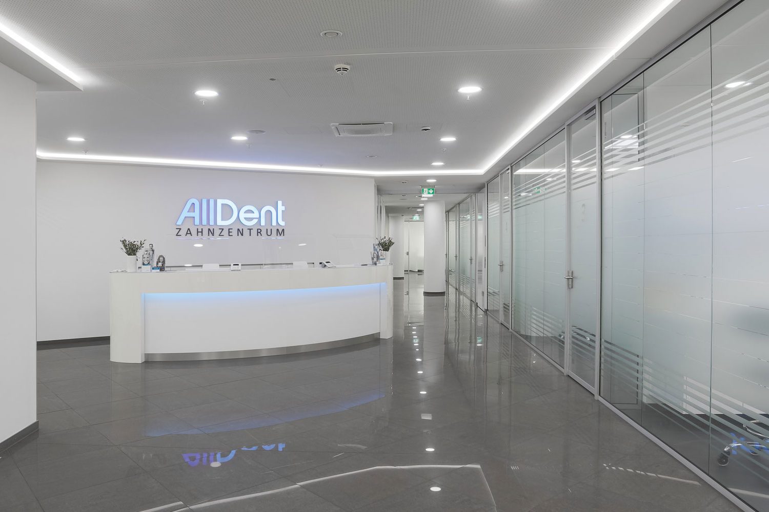 ZahnzentrumAlldent_1920x1000_01 KADUR Health Umbau AllDent ZahnZentrum Dresden
