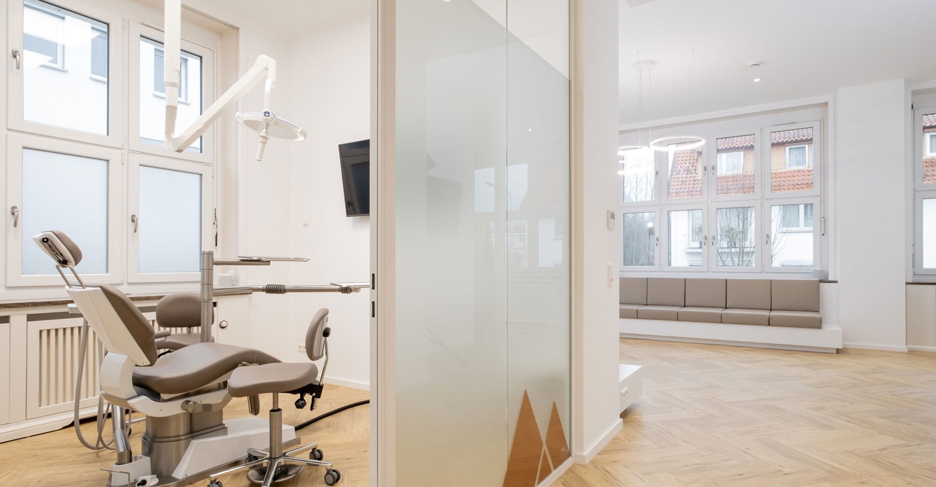 KADUR Health - Projekt Oralchirurgie am Harz Behandlungsraum