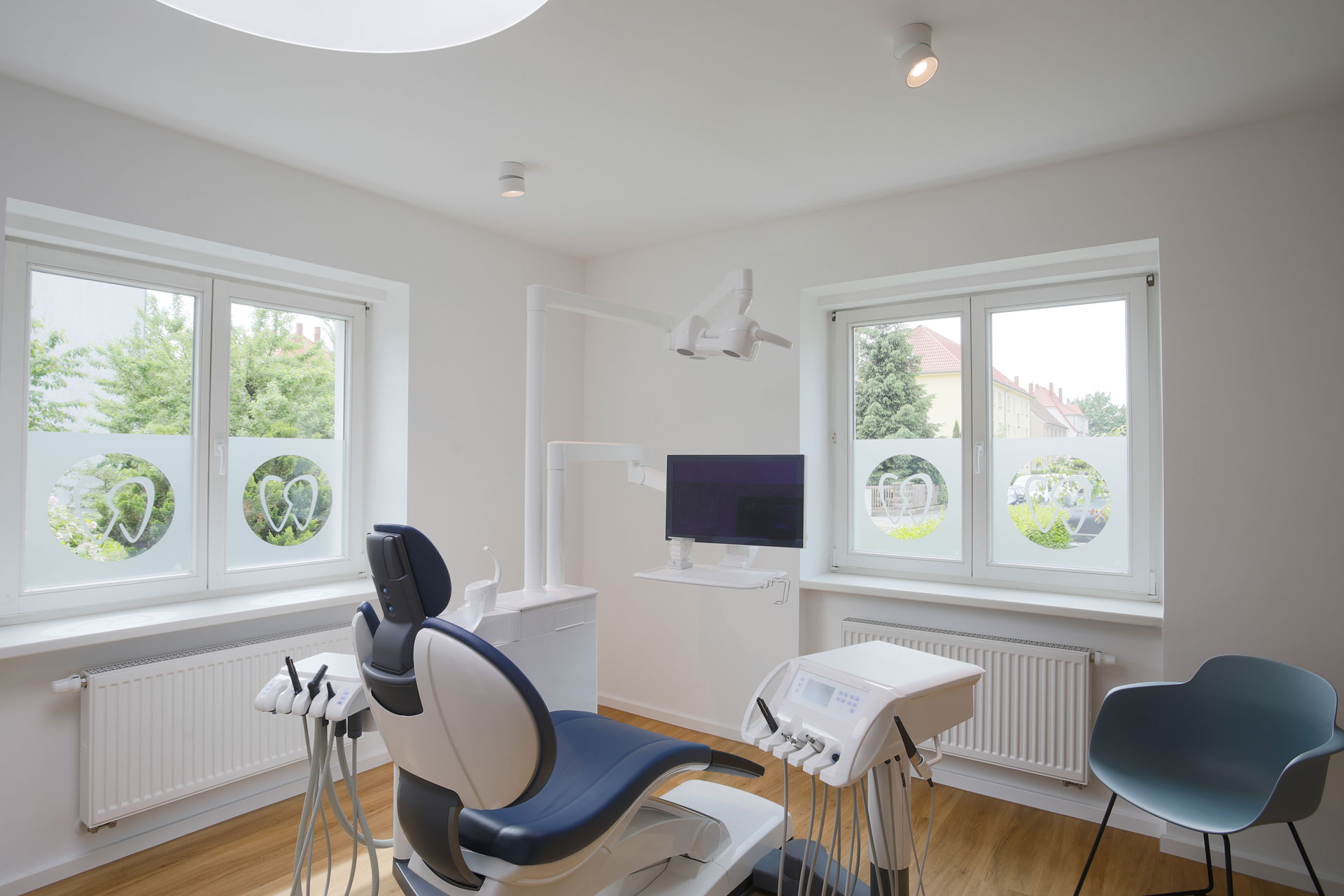 Zahnarztpraxis Roßmann Pirna Behandlungszimmer