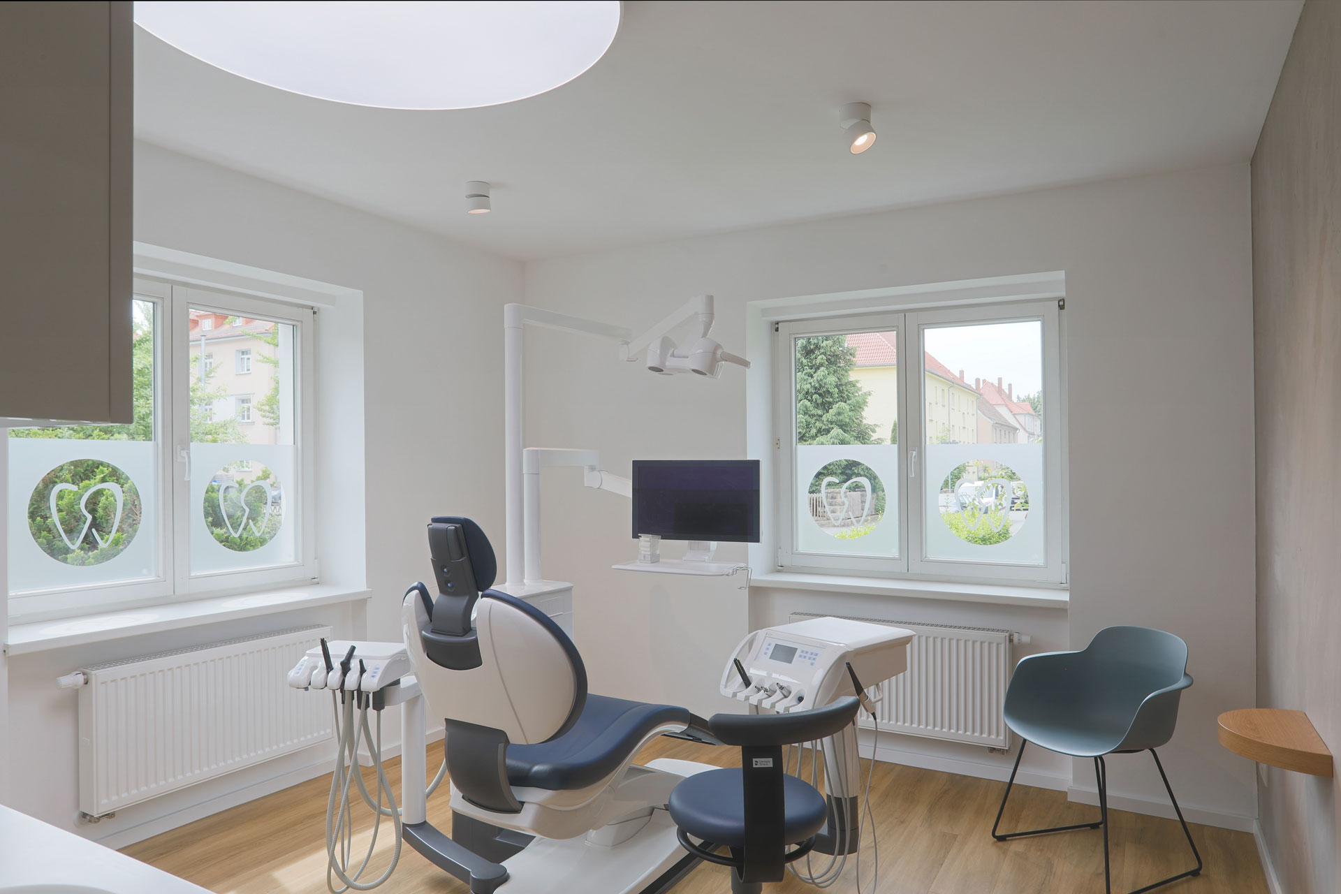 Zahnarztpraxis Roßmann Pirna Behandlungszimmer